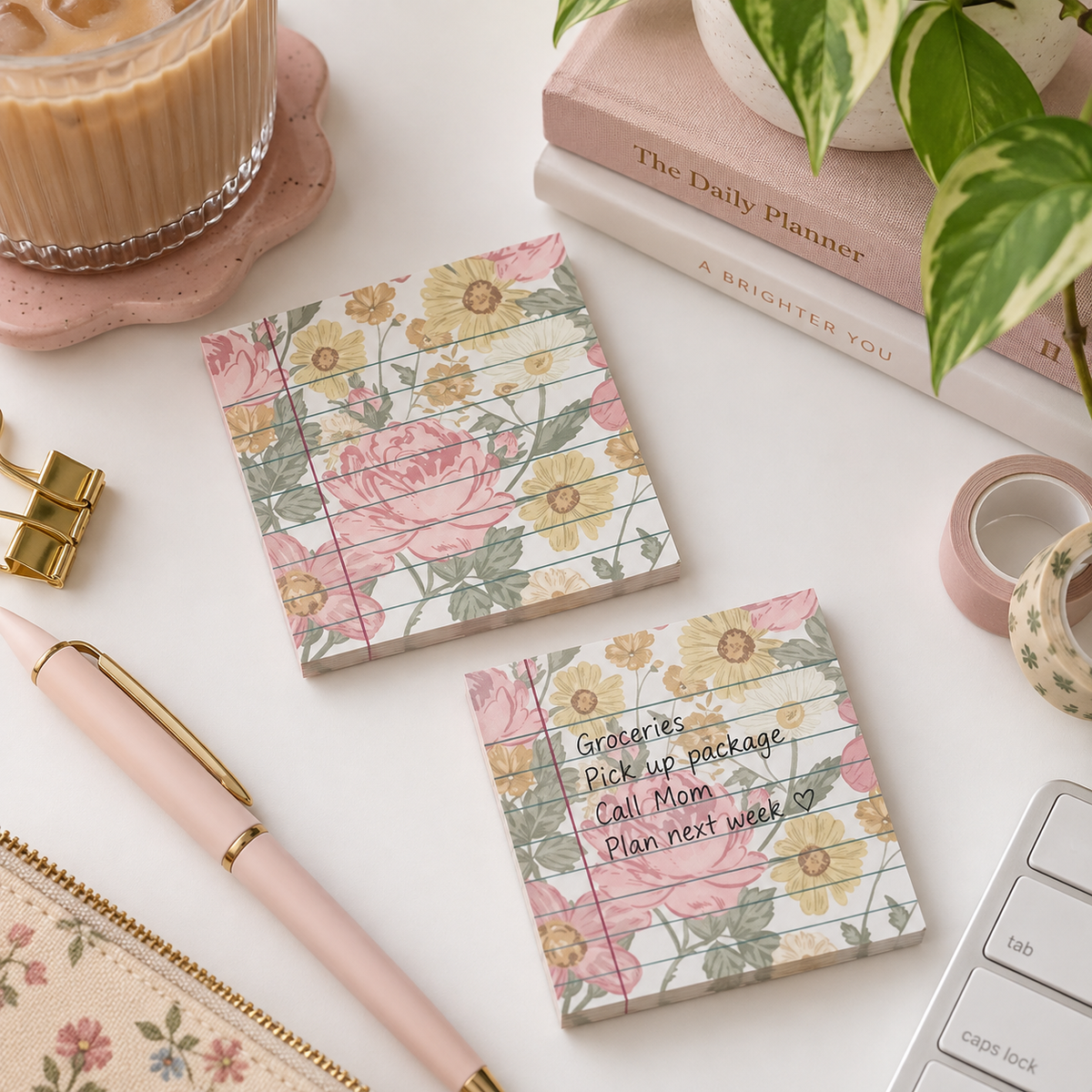 Jolis blocs-notes adhésifs à fleurs roses